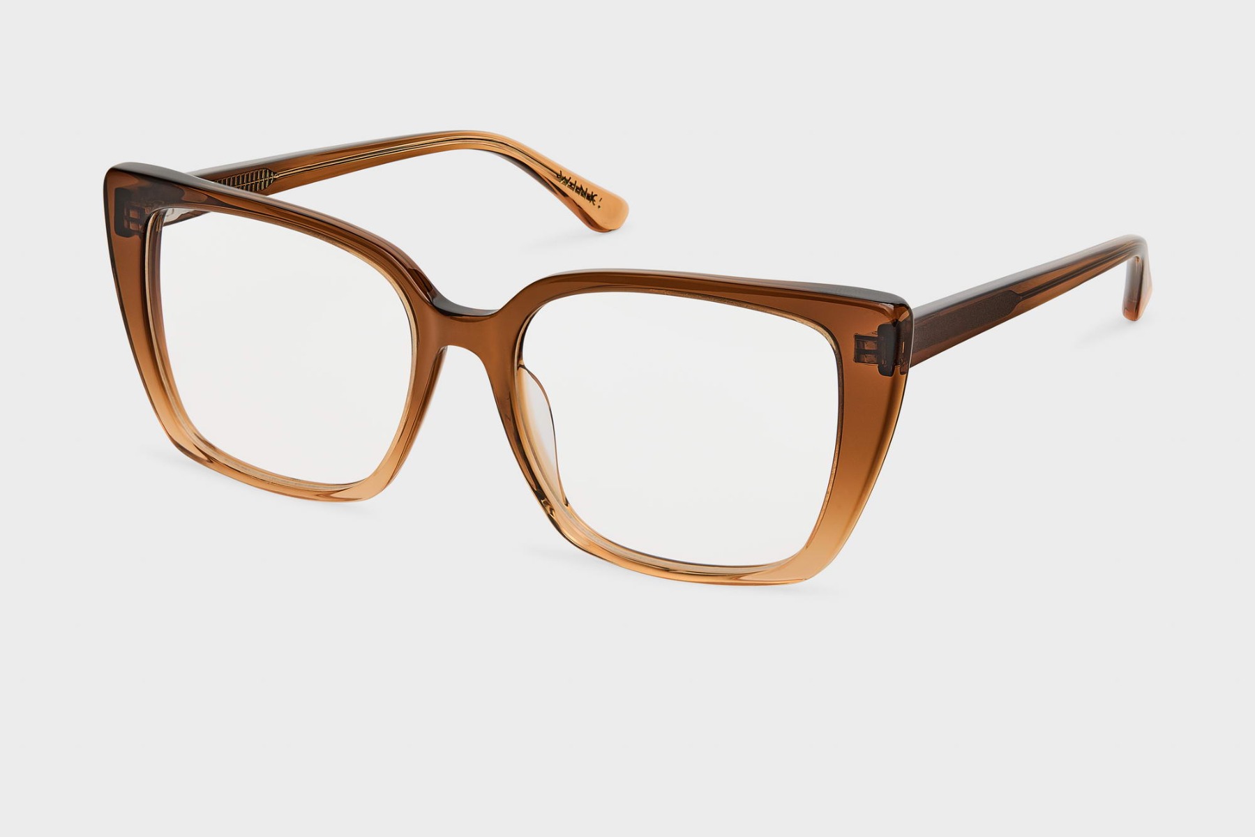 L'amour Toujours — cat eye, crispy baguette